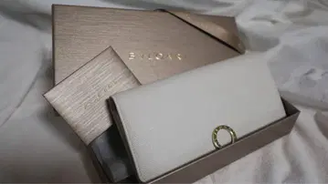 BULGARI 화이트 장지갑 불가리 불가리