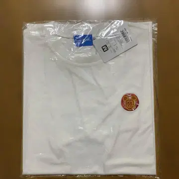 미사용 미개봉 M 사이즈 미키 와플 패턴 티셔츠