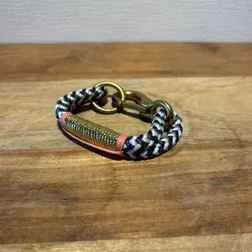 THE ROPES 네이비 핑크 뜨개질 팔찌