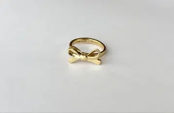 케이트 스페이드 반지 골드 리본 모티브