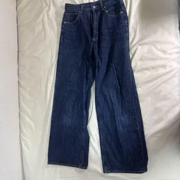 다크 블루 부츠 컷 데님