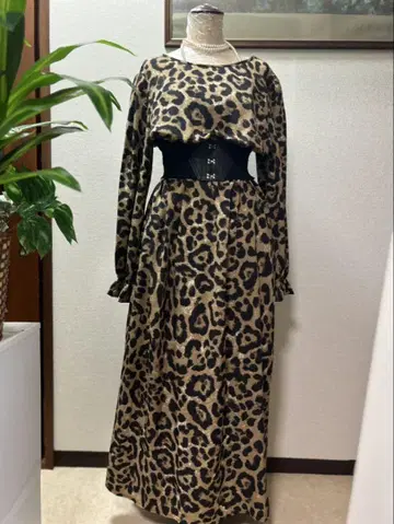 레오파드 무늬 맥시 길이 원피스