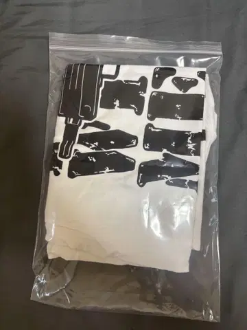flex wit me 화이트 티셔츠