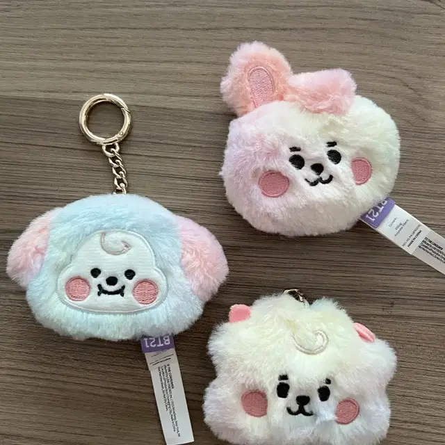 방탄소년단 BT21 레인보우 플랫퍼 인형 키링 판매합니다!