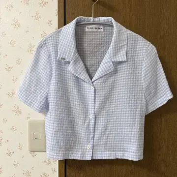 티나 조준 반팔 셔츠