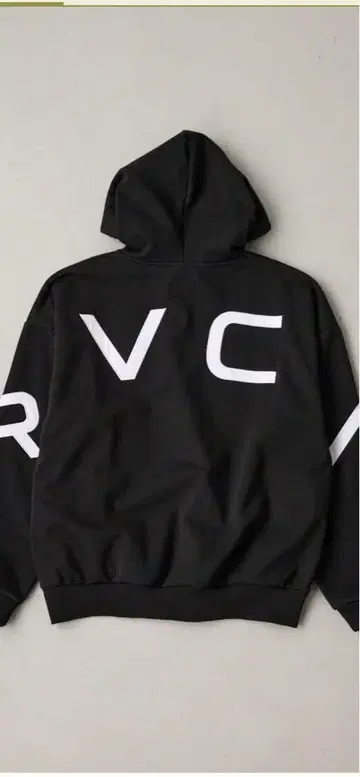 RVCA 후드티 새상품