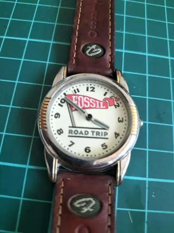 FOSSIL ROAD TRIP JR-7607 손목시계