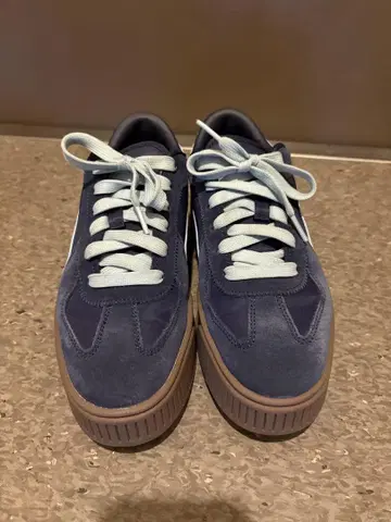 푸마 스니커즈 23.5cm