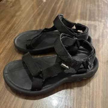 teva 스포츠 샌들 블랙 23cm