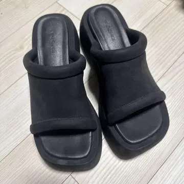 EMODA 샌들