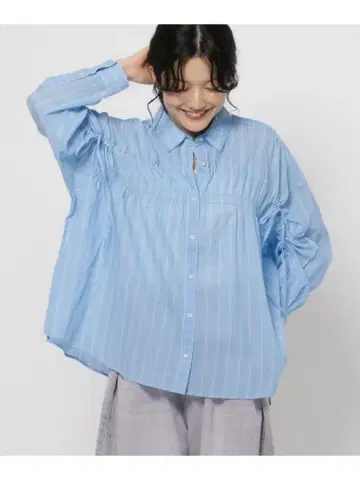 니코앤드 프리미엄 개더 셔츠 이번 시즌 미사용 새상품