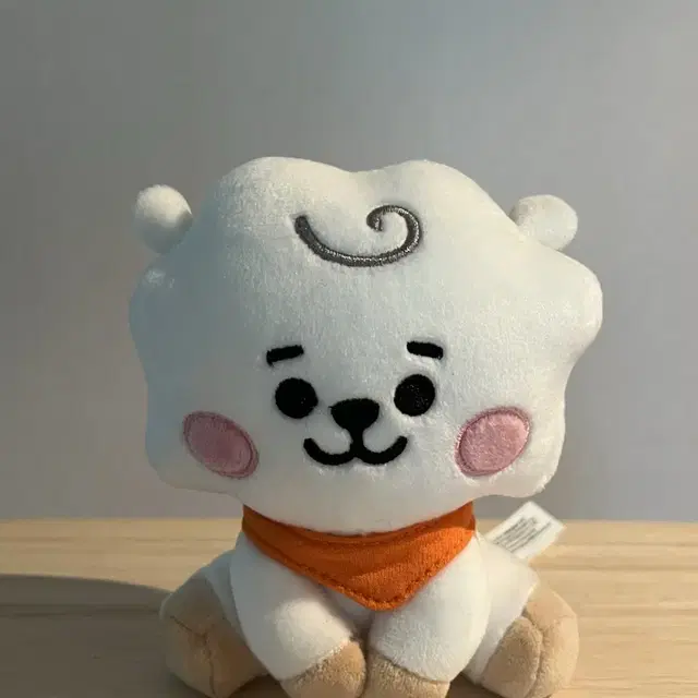 방탄소년단 BT21 시팅 12cm 인형 (알제이) 판매합니다!