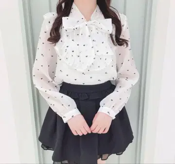 evelyn 오리지널 하트 시어 블라우스 화이트 블랙