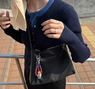 새상품급 nugu POIK 스트랩 숄더 백 블랙