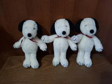 스누피 봉제 인형 3개와 나무 상자 세트
