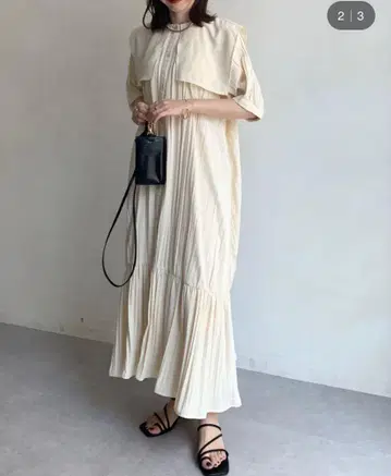 CAPRICIEUX LE'MAGE 케이프 옷깃 플리츠 원피스
