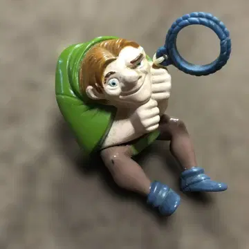 디즈니 노트르담의 종 카지모도 피규어