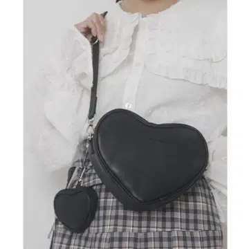 더블 하트 숄더백