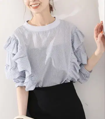 시어 스트라이프 프릴 블라우스