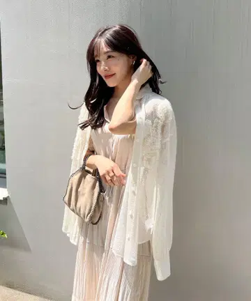 코코딜 자수 메쉬 셔츠