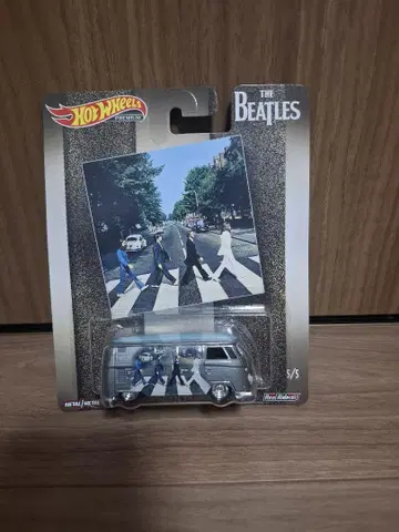 "THE BEATLES" 폭스바겐 T1 패널 밴