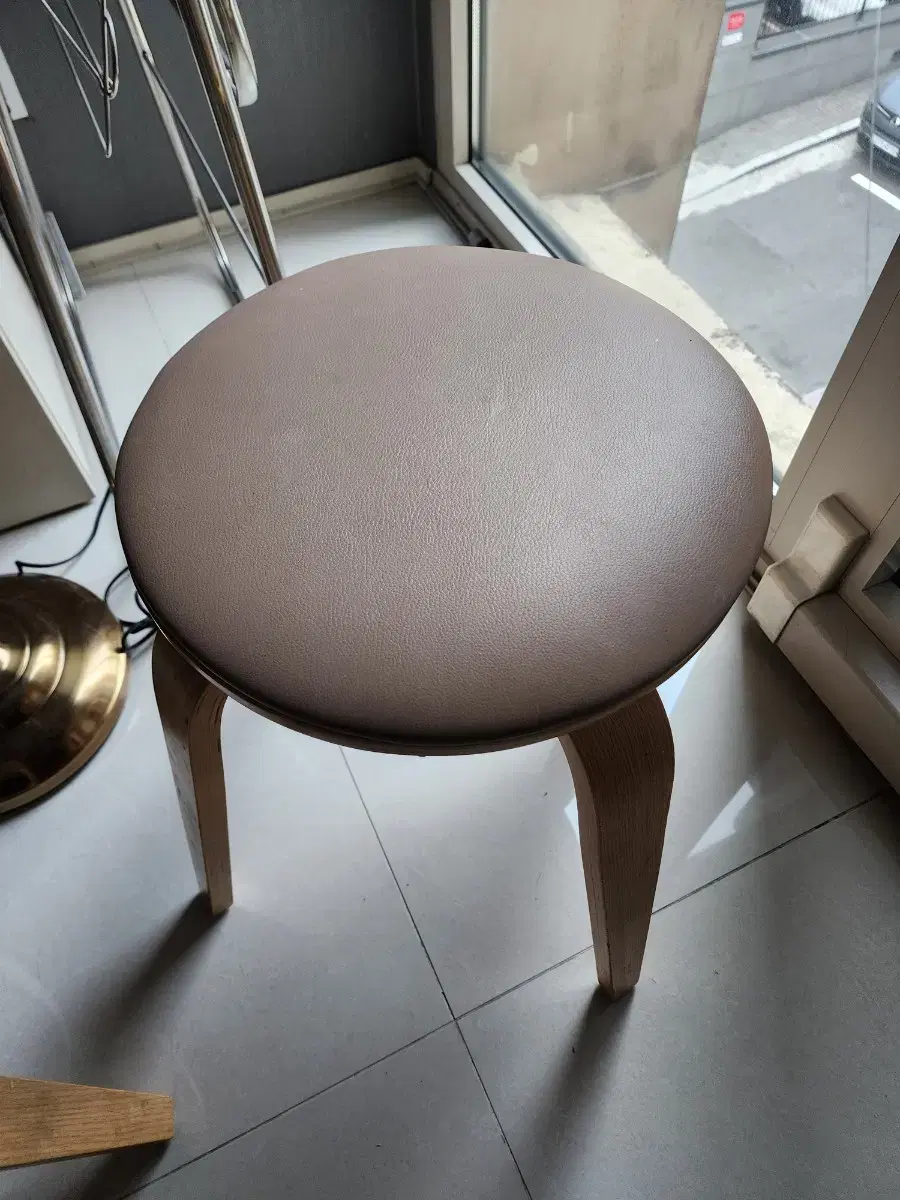 6 Stool Swivel Chairs