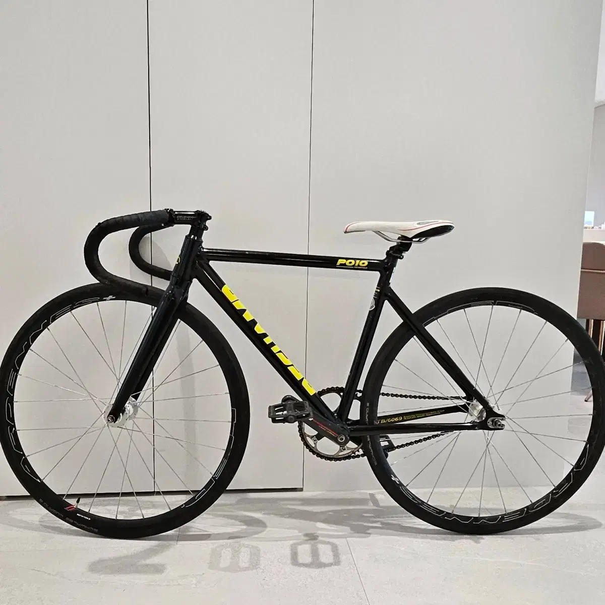 B-Champ Poten complete bike, mid-range build, Engine11 Krit D