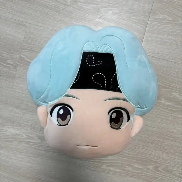 방탄 슈가 타이니탄 페이스 쿠션 담요