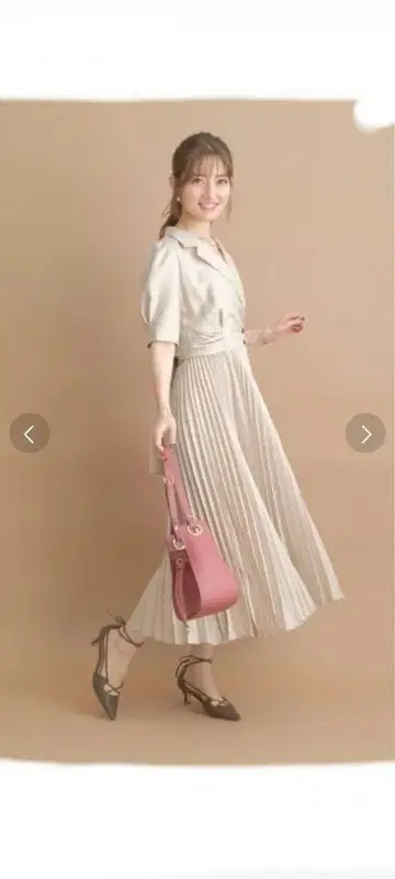 트렌치 스타일 플리츠 5부 소매 원피스