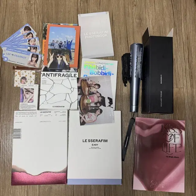 르세라핌,키스오브라이프 굿즈,응원봉, 포토카드