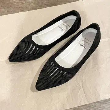 steppi 포인트 메쉬 펌프스 블랙