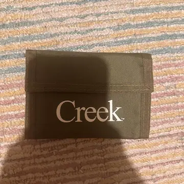Creek 3단 폴더형 지갑 올리브 그린