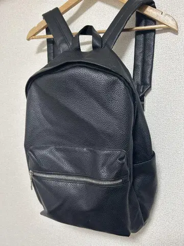 블랙 가죽 백팩