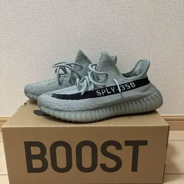 Yeezy Boost 350 V2 그레이/블랙