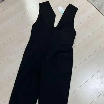블랙 V넥 살로펫 32 사이즈