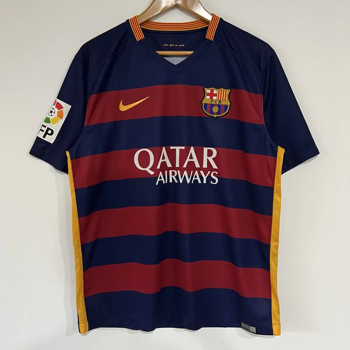 NIKE | 나이키 [L] Nike 15-16 Barcelona Iniesta Jersey on