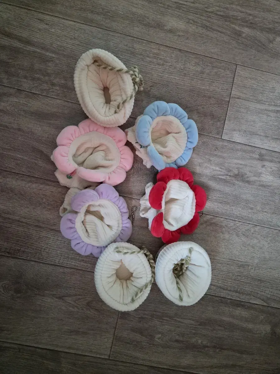 삼둥이옷장 꽃화분옷 푸딩모자 10cm 인형옷 원가이하