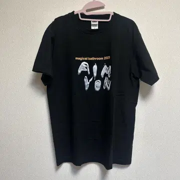 아이묭 마지컬 배스룸 티셔츠 M 사이즈