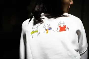 니트와 식객과 타카사키 3명의 화이트 맨투맨