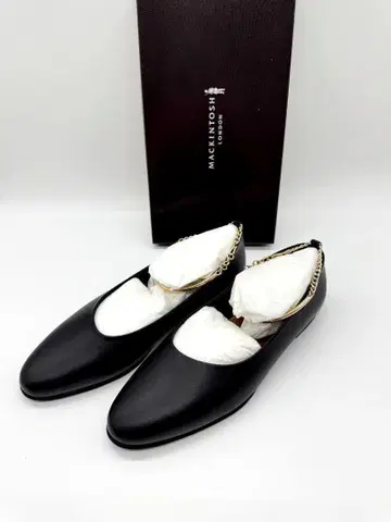 새상품 매킨토시 스트랩 펌프스 블랙 22.5cm