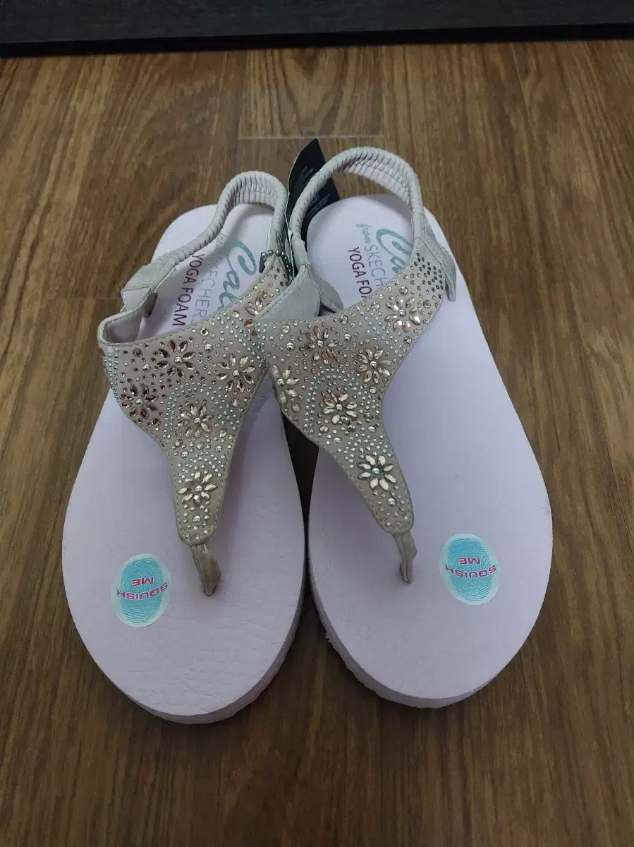 Skechers Yoga Foam Sandals 250 Pink New
