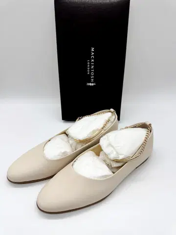 새상품 매킨토시 스트랩 펌프스 아이보리 24cm