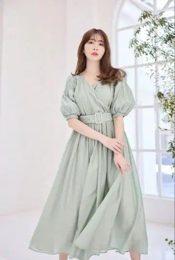 에어리 볼륨 소매 드레스 Herlipto