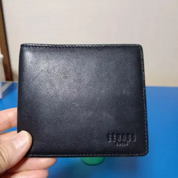 FEGAUD 블랙 가죽 접이식 지갑