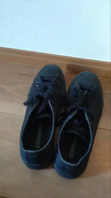 CONVERSE 올 블랙 스니커즈 새상품급