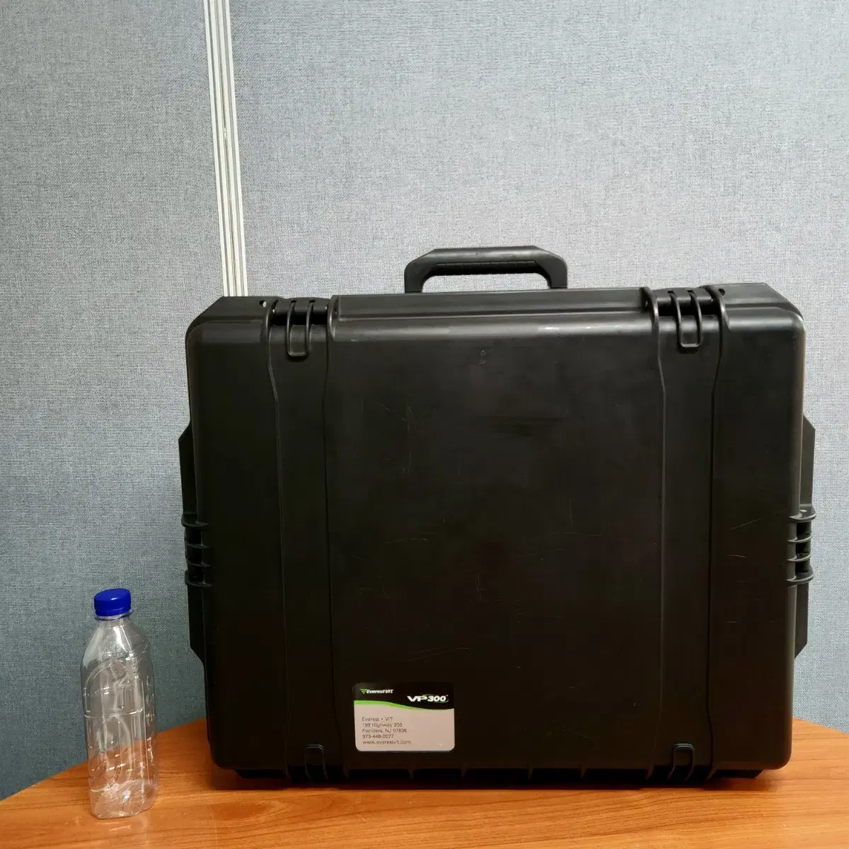 Pelican IM2700 Storm Case Waterproof, Dustproof Hard Case Camping Bag, Camera Bag