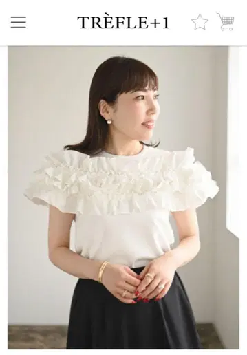 토레프루 플러스 원 부케 티셔츠 화이트