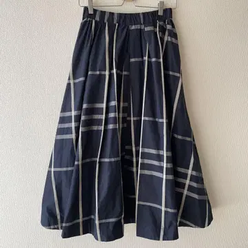 URBANRESEARCHIITEMS 체크 턱 볼륨 스커트