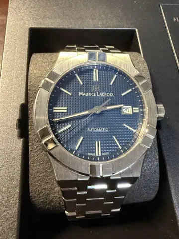 모리스라크로와 아이콘 오토매틱 42mm