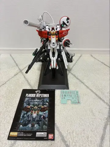 MG 1/100 딥 스트라이커